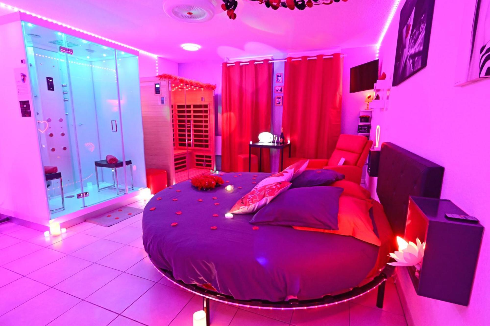 Love Room A Deux Pas De L'Ocean Avec Hammam, Sauna Et Bain A 2 :-) Biscarrosse Exterior foto
