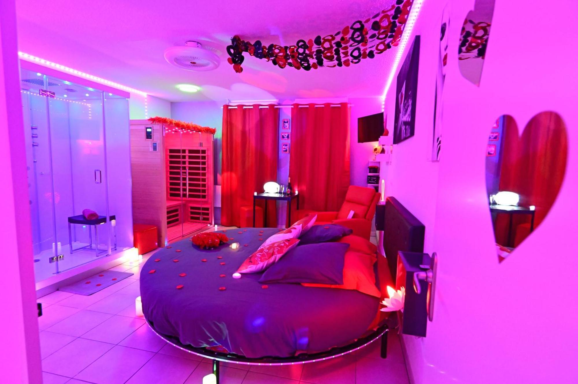 Love Room A Deux Pas De L'Ocean Avec Hammam, Sauna Et Bain A 2 :-) Biscarrosse Exterior foto