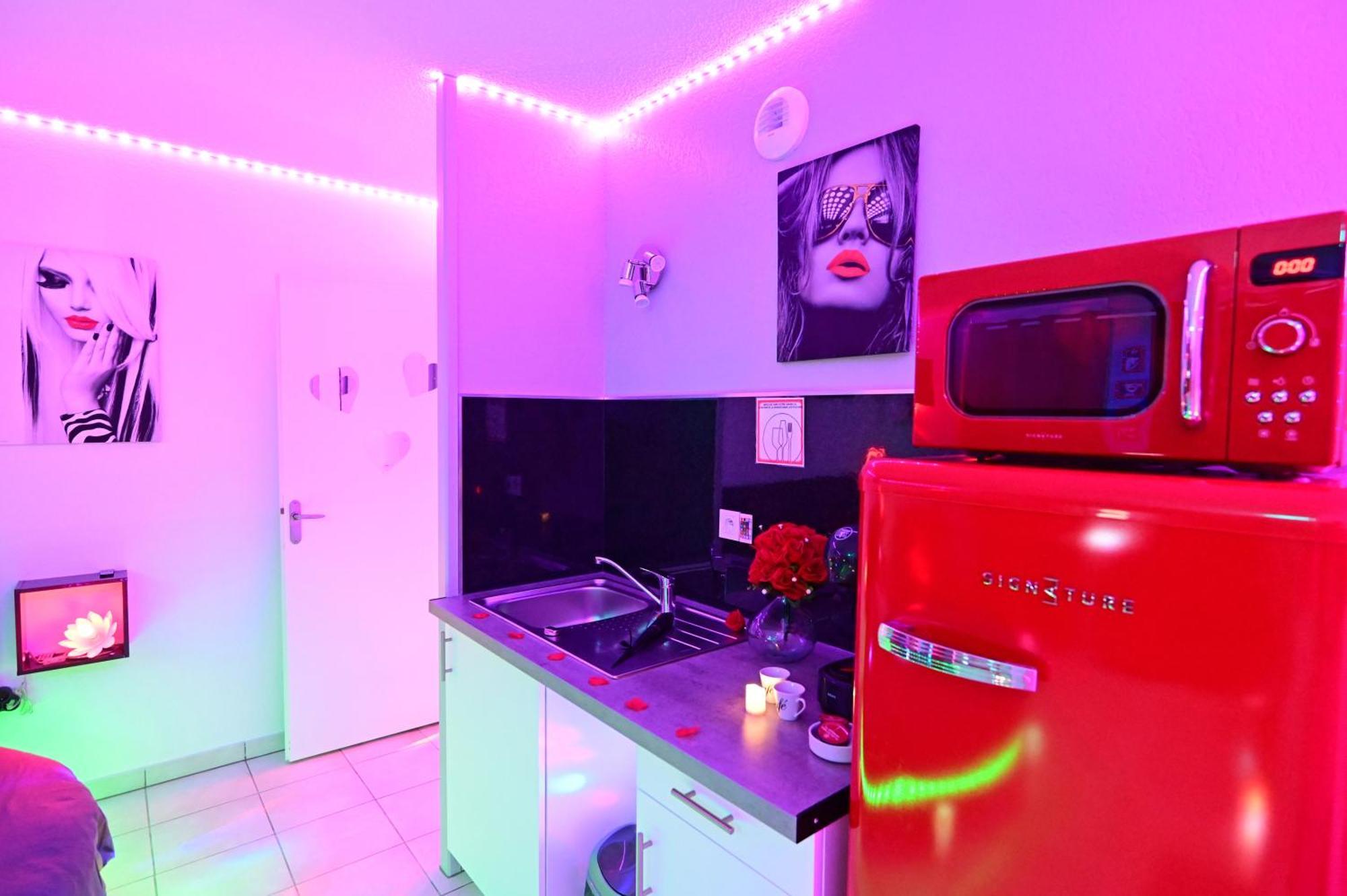 Love Room A Deux Pas De L'Ocean Avec Hammam, Sauna Et Bain A 2 :-) Biscarrosse Exterior foto